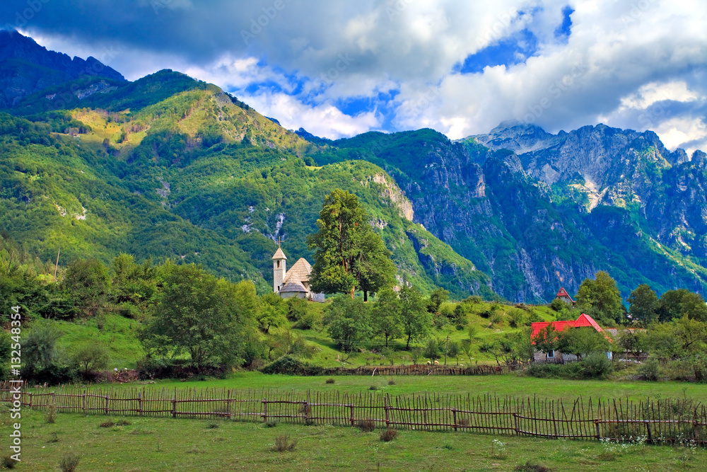 Theth, Village catholique des Alpes Albanaises