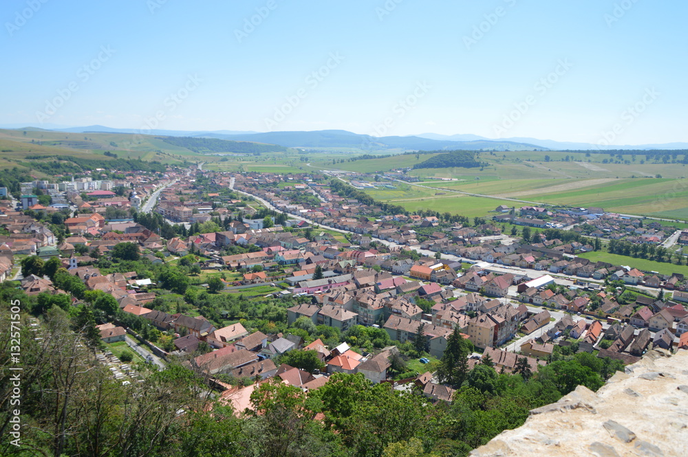 Rumuńskie miasteczko w dolinie