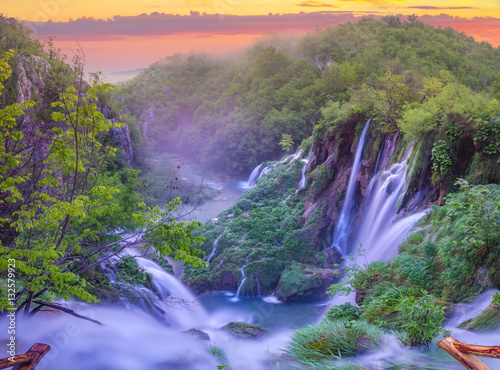 Fototapeta Naklejka Na Ścianę i Meble -  waterfalls of Plitvice lakes national park