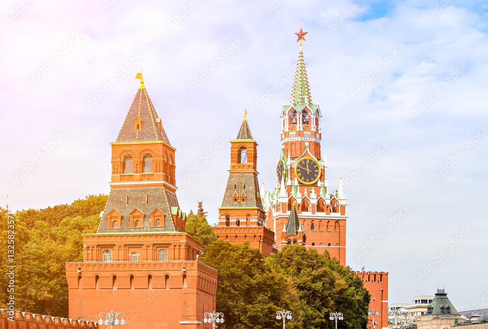 Kremlin wall towers