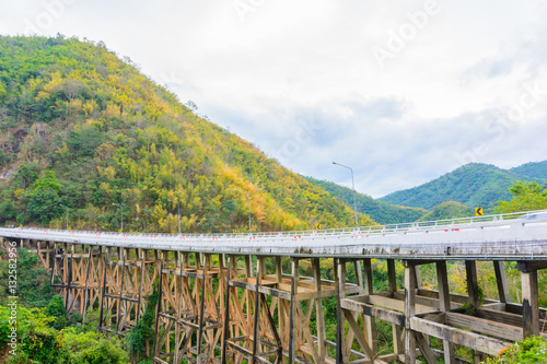 Fototapeta Naklejka Na Ścianę i Meble -  Bridge in mountain background