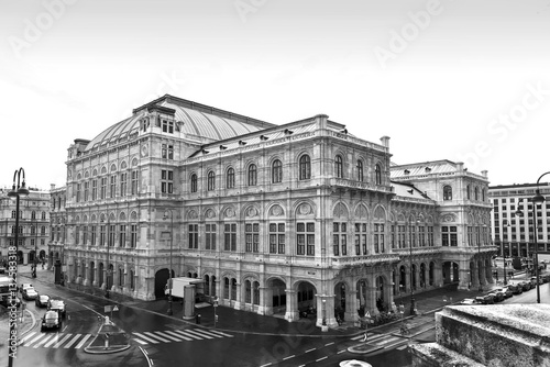 Black and white photo view on vienna opera state house, austria