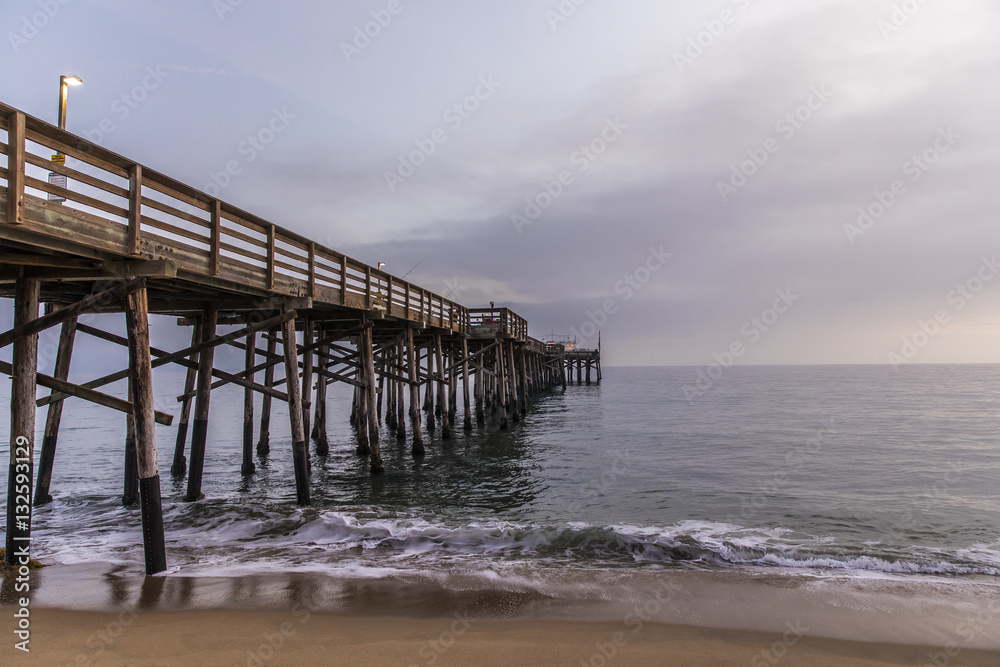 Obraz premium Side of Newport Pier