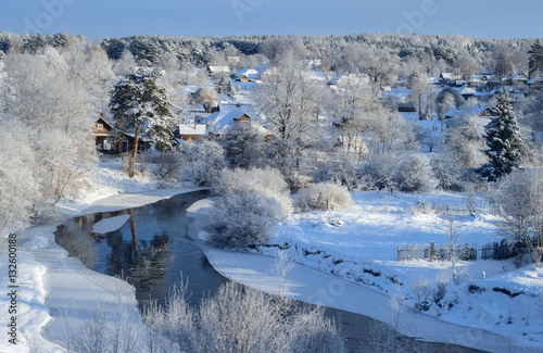 Деревня зимой photo