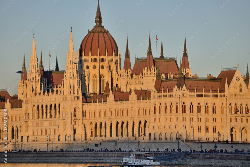 Fototapeta premium Hungarian Parliament, Budapest, Hungary