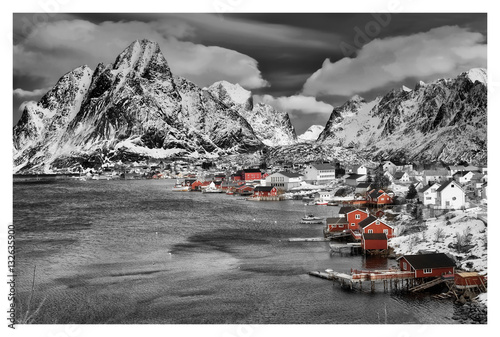  Reine Lofoten Norwegen Panorama schwarz weiss coloriert