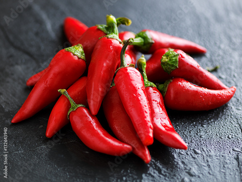 Obraz na płótnie pile of  spicy fresno peppers