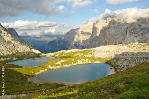 Fototapeta Naklejka Na Ścianę i Meble -  Laghi dei Piani, mountain lakes near refuge Locatelli and Val Fi