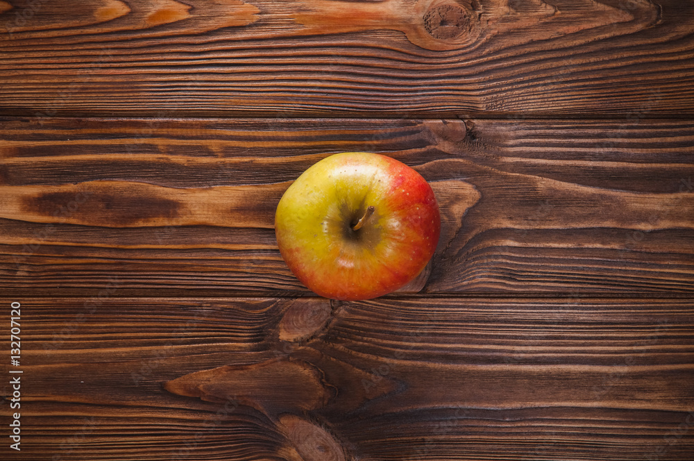 Apples on the table, яблоки на столе Apples on the table, яблоки на столе