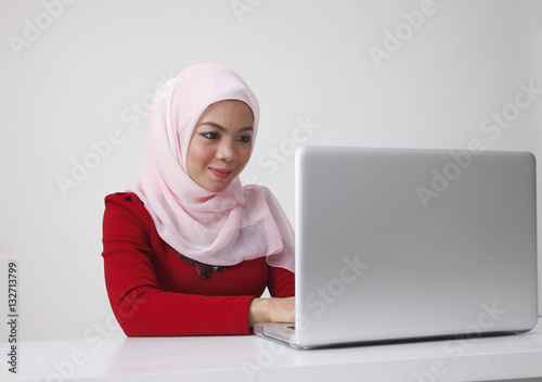 hijab using computer
