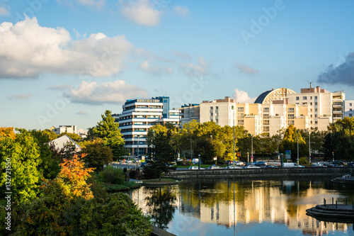 Fototapeta Naklejka Na Ścianę i Meble -  Lake on a park