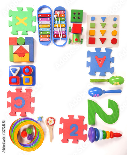 Color toys border