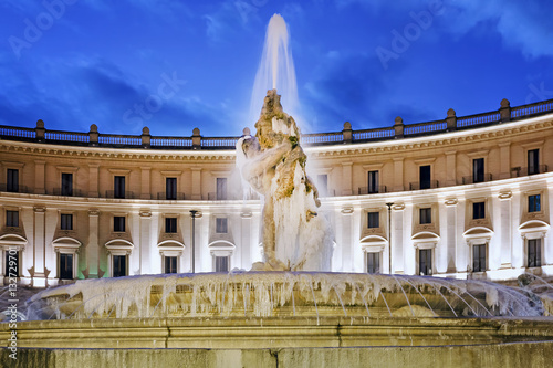 Tableau sur toile Naiadi Fountain frozen