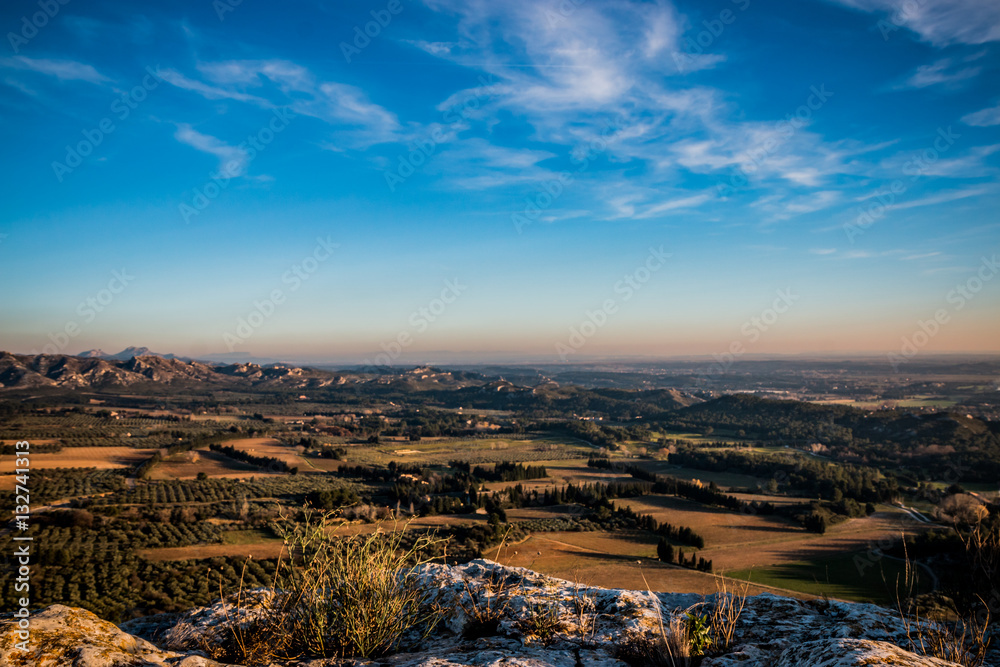 Panorama sur les Alpilles du haut des Baux de Provence