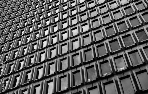 Obraz na płótnie windows on a building w salonie