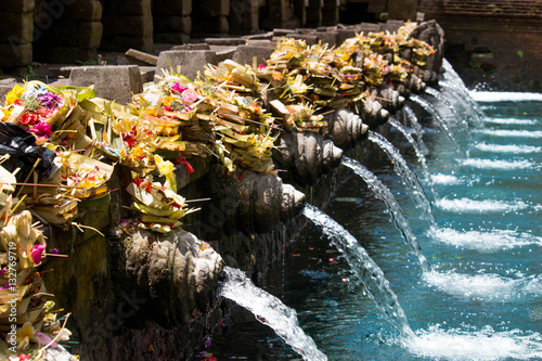 Tablou pe pânză Indonesia hindu temple Tirta Empul holy spring water