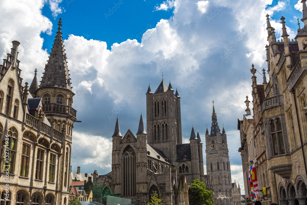 Fototapeta premium St. Nicholas' Church in Gent