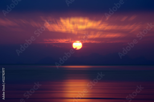 Fototapeta Naklejka Na Ścianę i Meble -  Sunset sky and the lake
