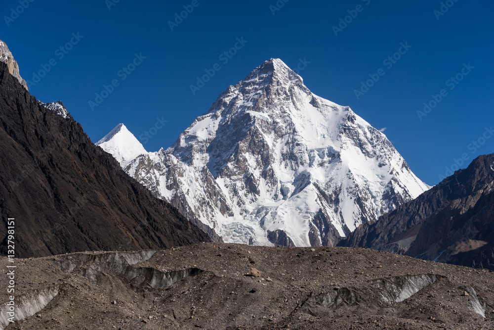 Obraz premium Szczyt górski K2 i lodowiec Baltoro, trekking K2, Pakistan