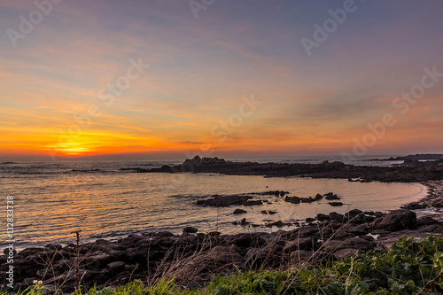 Coucher de soleil sur plage bretonne