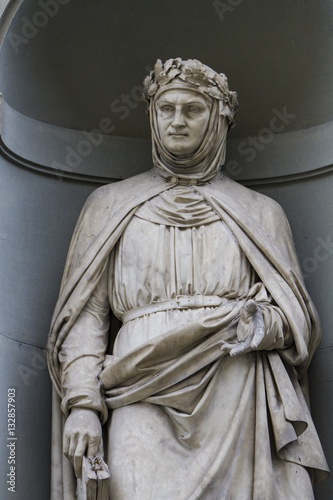 Statue of Giovanni Boccaccio in Florence