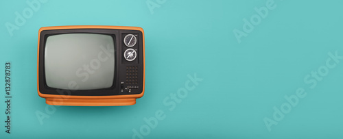 stary-telewizor-retro