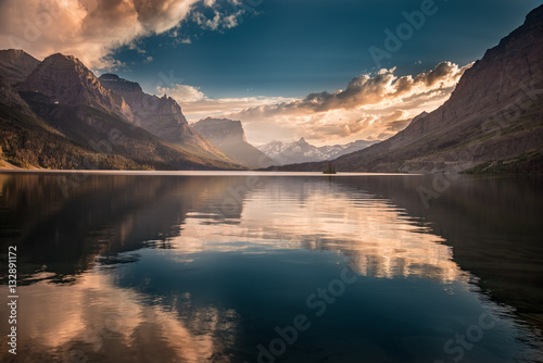 St Mary Lake sunset © FreebillyPhotography