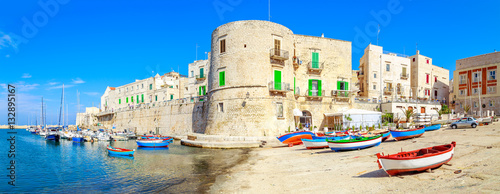 Tableau sur toile Fishing boats in small port Giovinazzo near Bari, Apulia, Italy