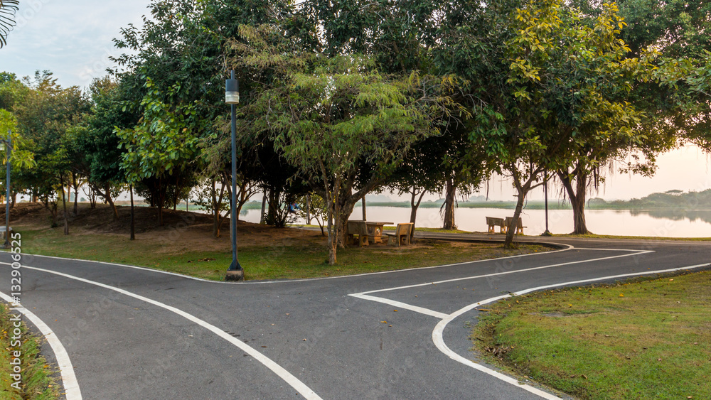 Parks in Thailand are public exercise. Parks in Thailand are public exercise.