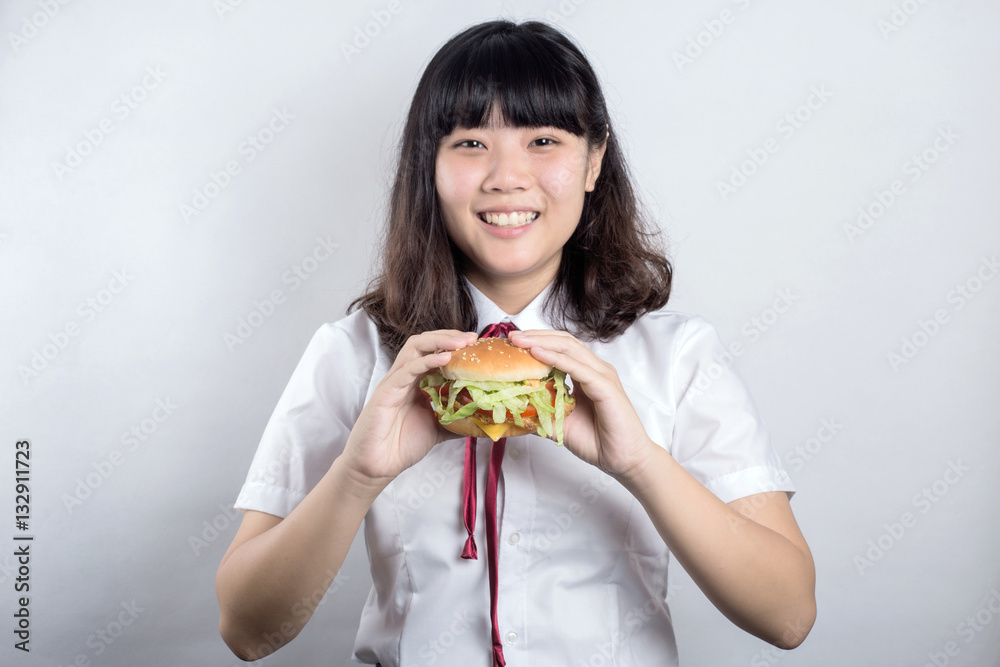 girl with hamburger