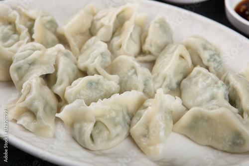 mul mandu Boiled Dumplings on plate