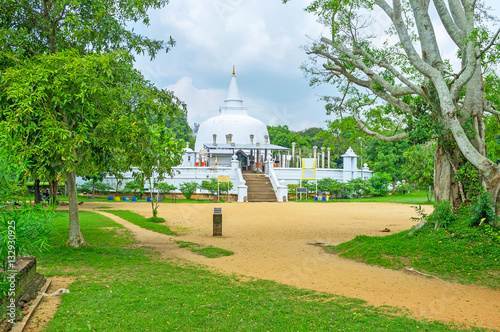 The Lankarama Dagoba photo