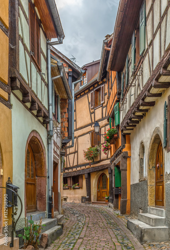 Fototapeta Naklejka Na Ścianę i Meble -  Street in Eguisheim, Alsace, France