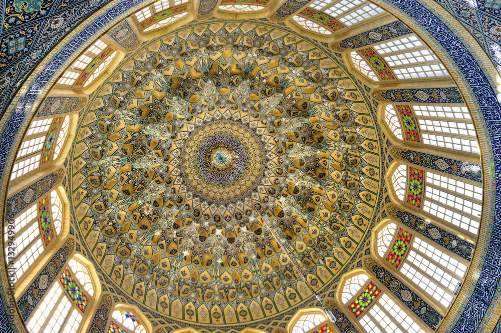 Iran, Kashan, Shrine of Imamzadeh Habib ibn Musa: Detail of the inner dome with artfully, ornaments. The Mausoleum of Shah Abbas I is also located inside the building.
