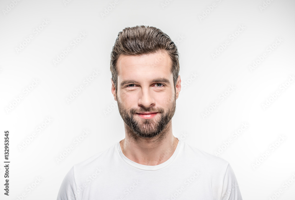 Obraz premium Smiling young man