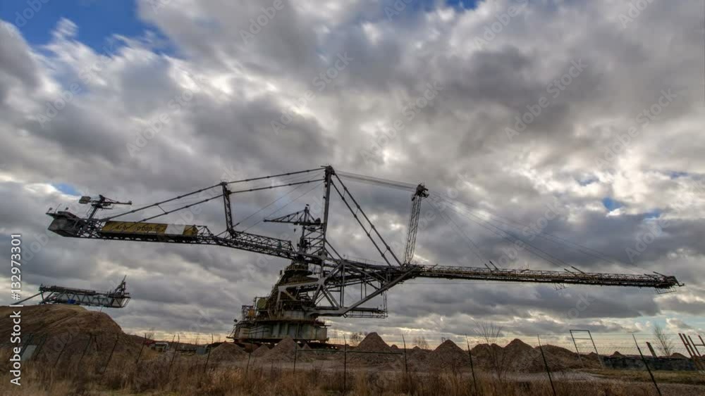 4k UHD giant strip mining excavator time lapse wide 11309
4k UHD giant strip mining excavator time lapse wide 11309