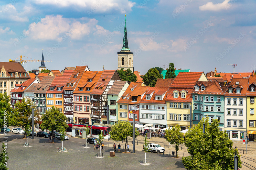 Fototapeta premium Historical city centre in Erfurt