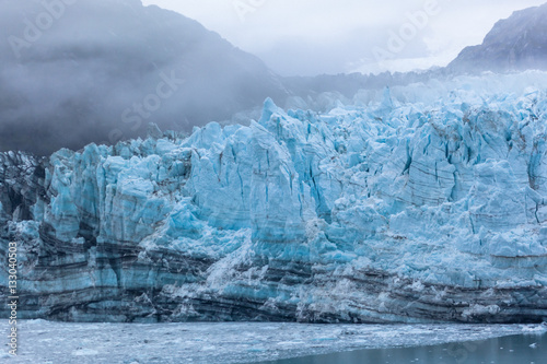 Wallpaper Mural Glacier in Glacier Bay National Park, Alaska, USA
Glacier Bay became part of a binational UNESCO World Heritage Site in 1979,
 Torontodigital.ca