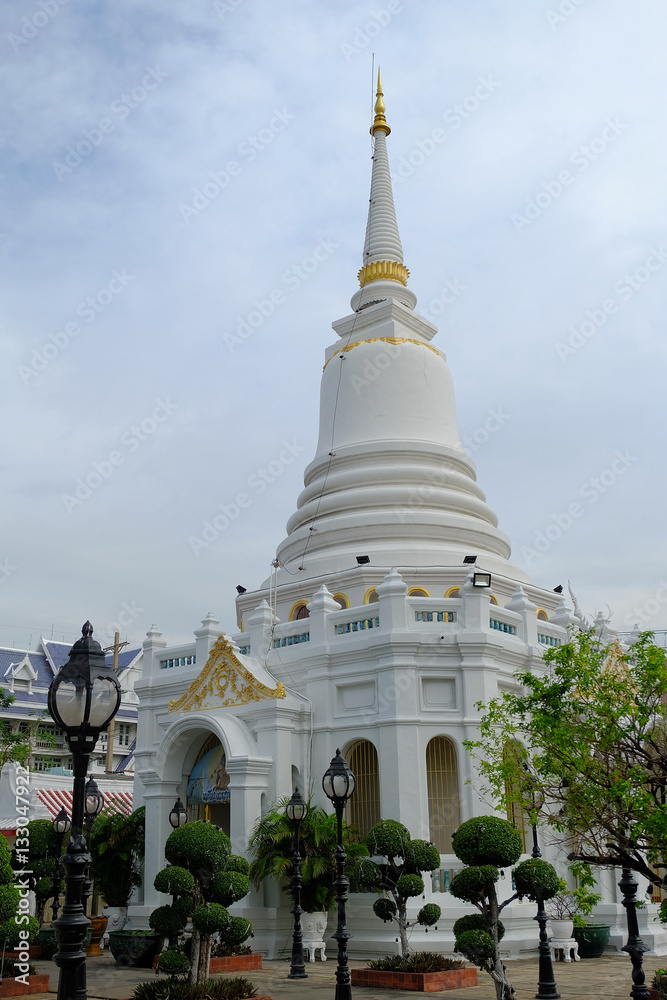 Naklejka premium White pagoda