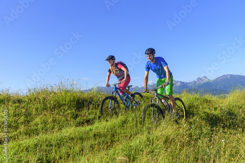 gemeinsam Sport treiben mit dem Mountainbike