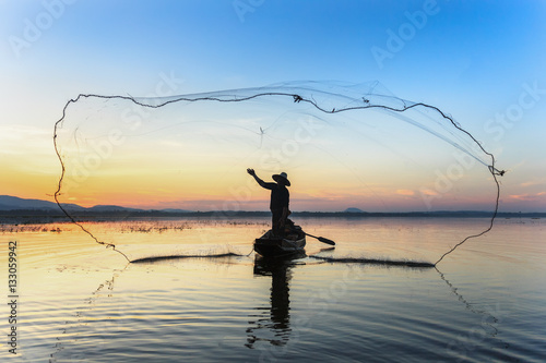 Photography Fishermen fishing in the early morning golden light