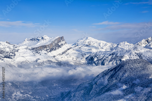 Mountain Peaks Above the Clouds © Provisualstock.com