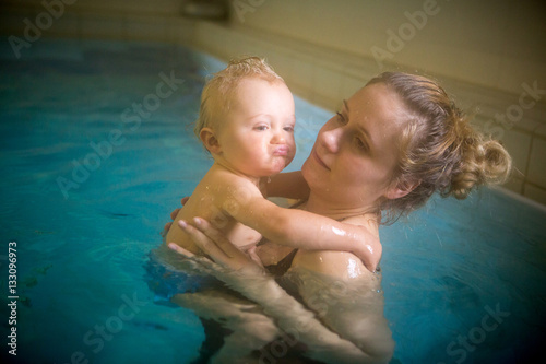 Spaß im Schwimmbecken