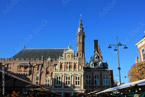 Place Grote Markt à Haarlem en automne, Pays-Bas