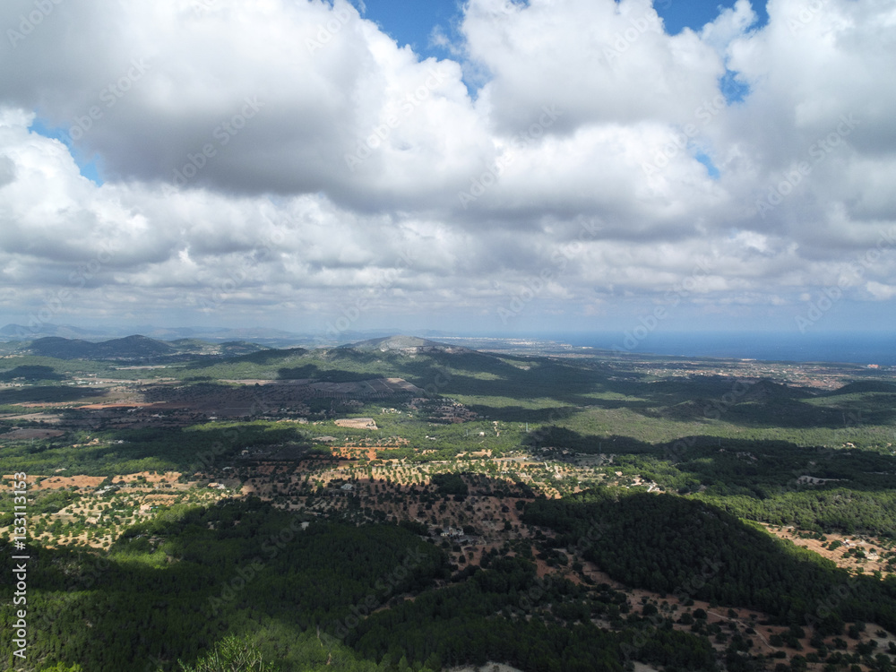 Obraz premium View over Mallorca with cloudy sky