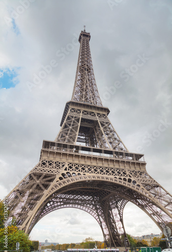 Obraz na płótnie Eiffel tower in Paris, France w salonie