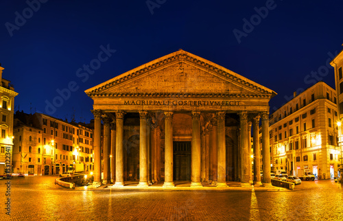 Obraz na płótnie Pantheon at the Piazza della Rotonda w salonie