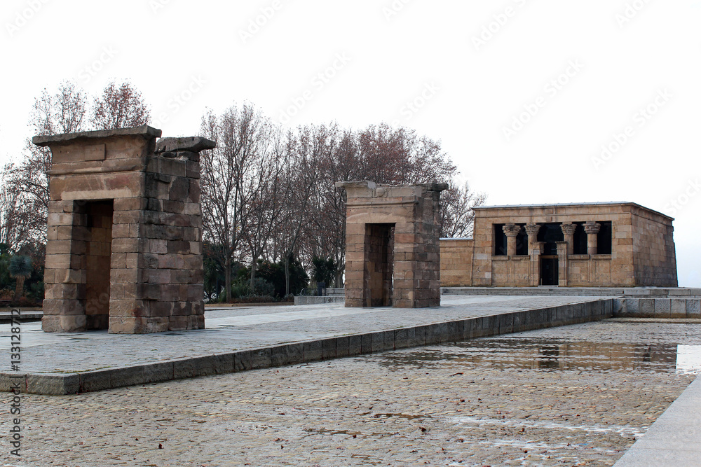 Fototapeta premium Ancient Egyptian temple Debod at wintertime in Madrid, Spain