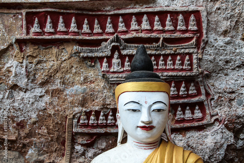 Myanmar - Hpa-an - Kawgungu Höhle photo