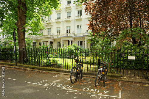 Cycles in Queen's Garden, City of Westminster, London photo